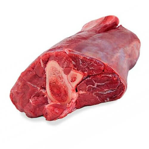 Натуральная голяшка говяжья задняя купить в Истре с доставкой. Идеально для наваристого бульона и холодца. Свежее мясо от фермеров.