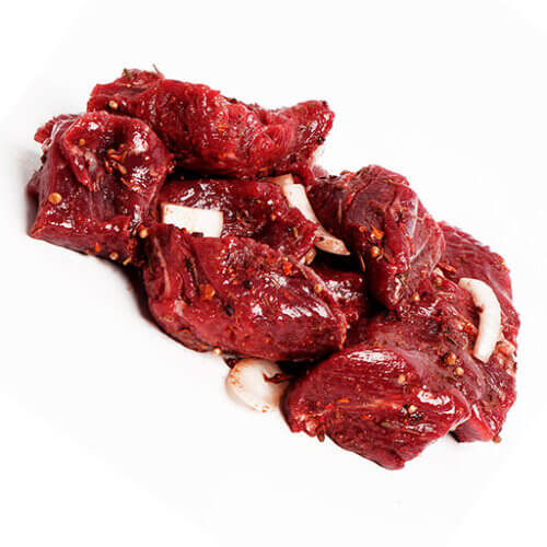 Нежнейший шашлык из говяжьей вырезки купить в Истре с доставкой по району. Сочное мясо без жил и пленок. Идеально для мангала. Заказывайте!